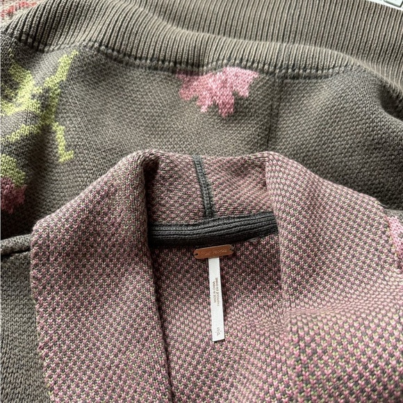 Chamomile Pattern Cardi - Picture 5 of 7